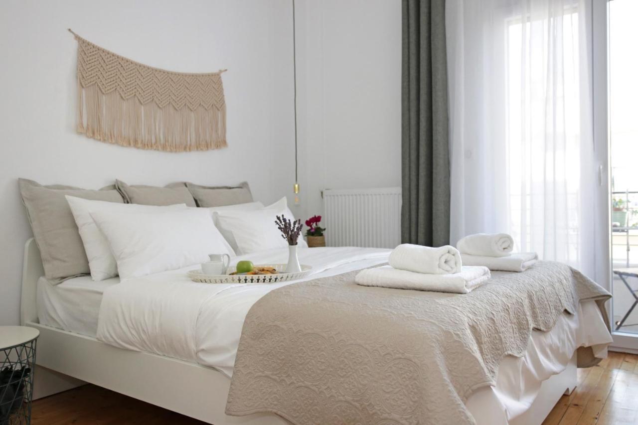 The 4 Travellers Thessaloniki Apartment Exterior photo