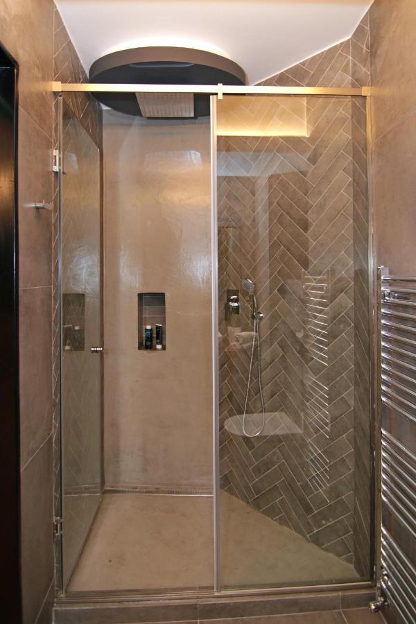 The 4 Travellers Thessaloniki Apartment Exterior photo