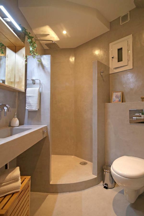 The 4 Travellers Thessaloniki Apartment Exterior photo